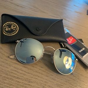 Ray-Ban round mirror sunglasses